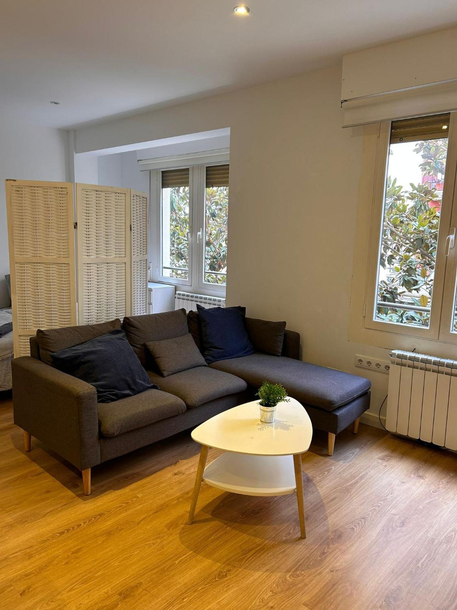 Hikari Centro Apartment โลโกรโญ ภายนอก รูปภาพ