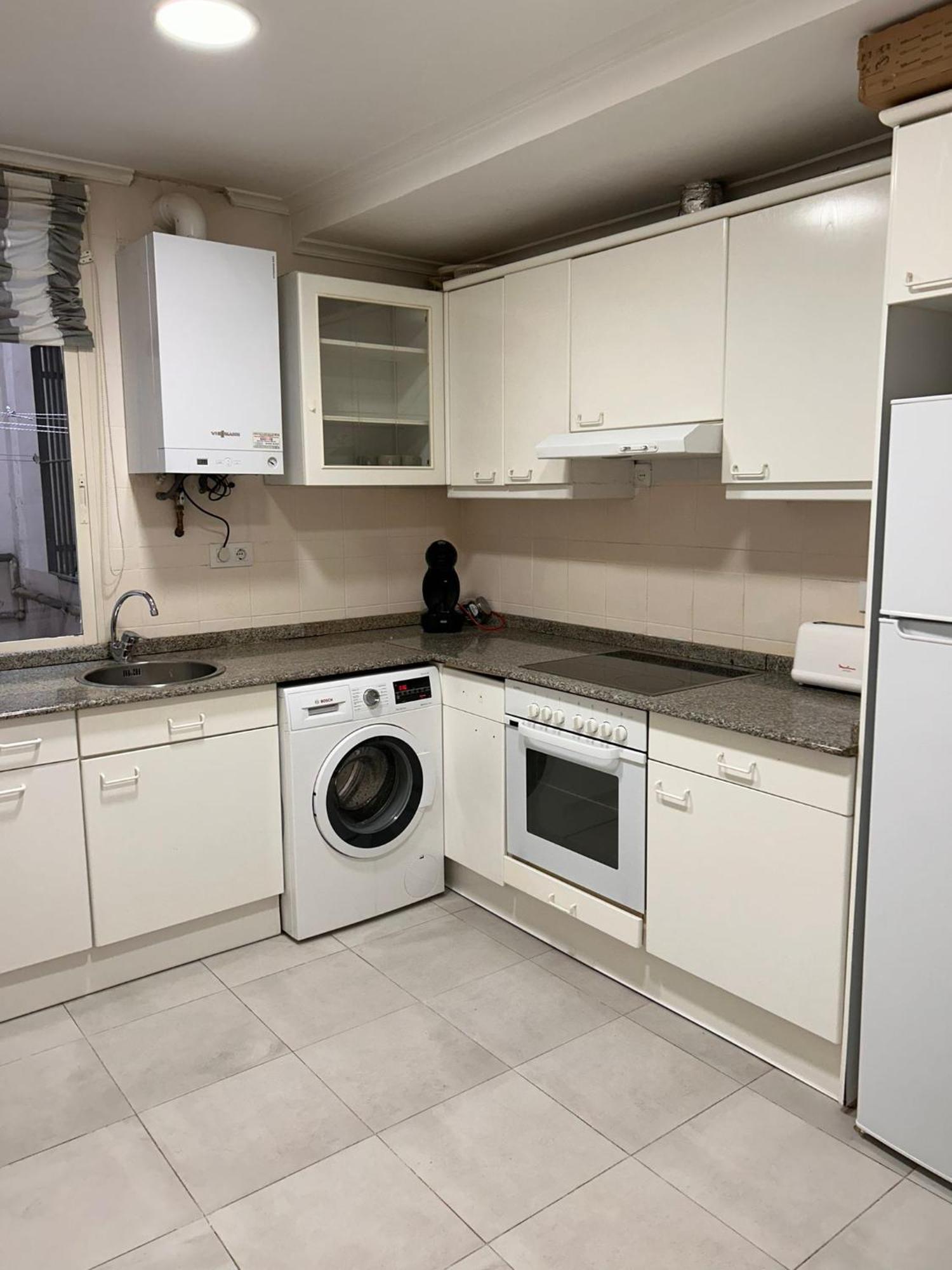 Hikari Centro Apartment โลโกรโญ ภายนอก รูปภาพ