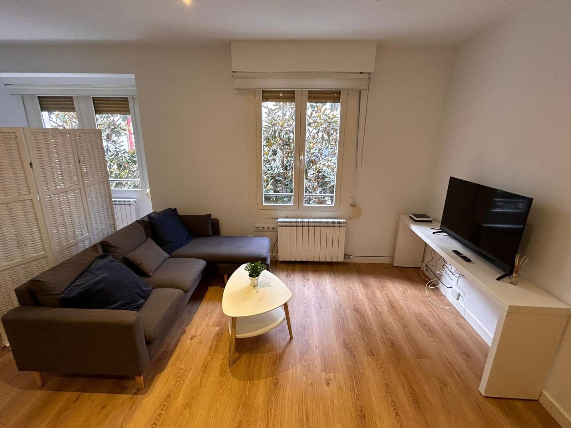 Hikari Centro Apartment โลโกรโญ ภายนอก รูปภาพ
